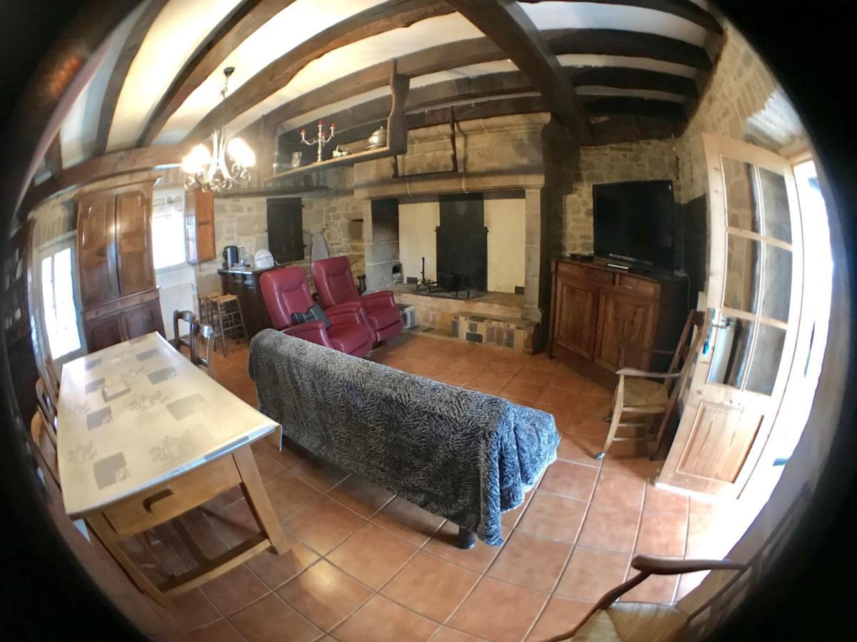 Maison De Charme Piscine Couverte Chauffee Mayrinhac-Lentour Dış mekan fotoğraf
